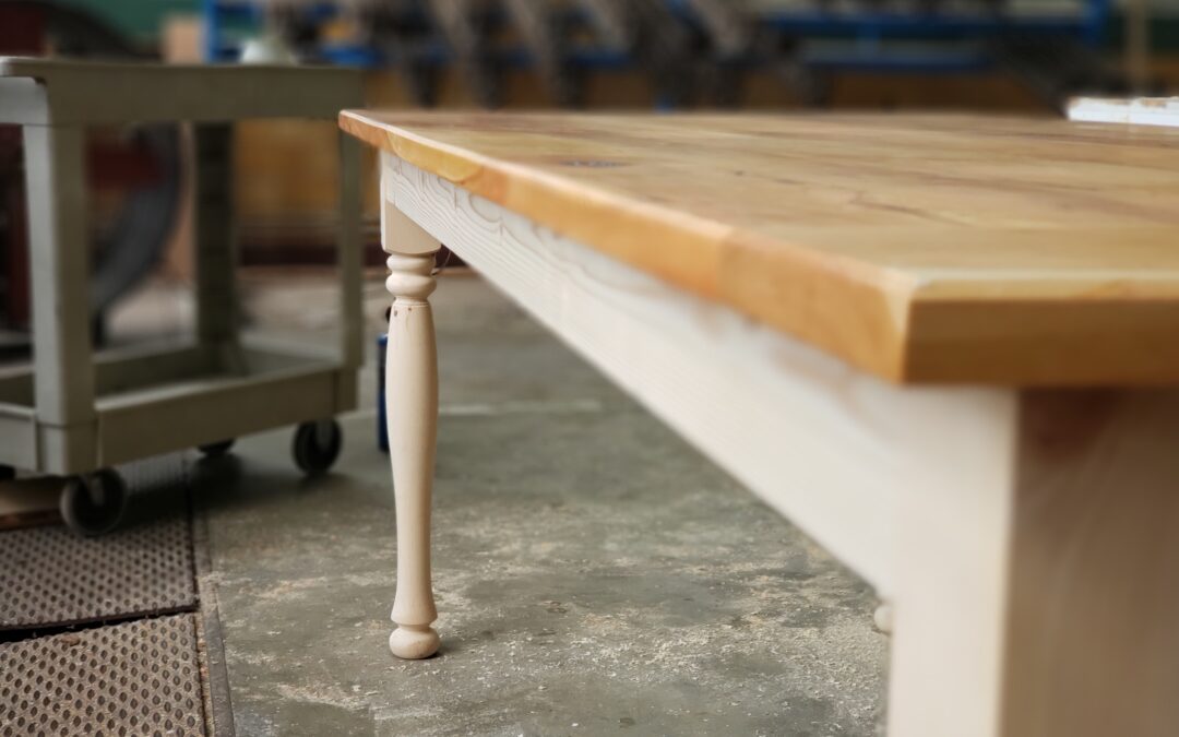 Farm House Table Class